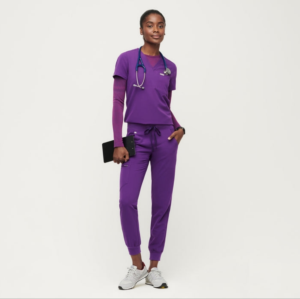 BNWT Figs Digital Grape Catarina Top Zamora Joggers Scrubs Set Sz S